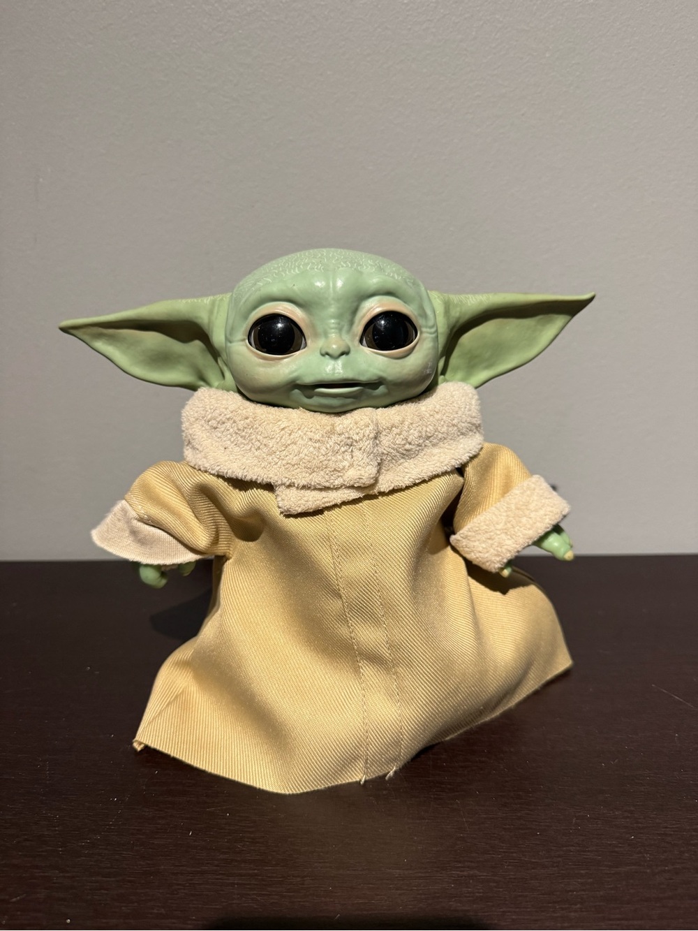 Star Wars Mandalorian the Child Talking Interactive Baby Yoda Grogu Hasbro 2020